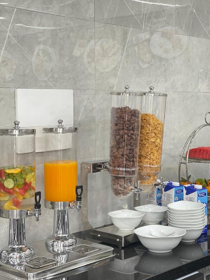 Aspaces Serviced Apartments - Vinhomes West Point Ханой Екстер'єр фото